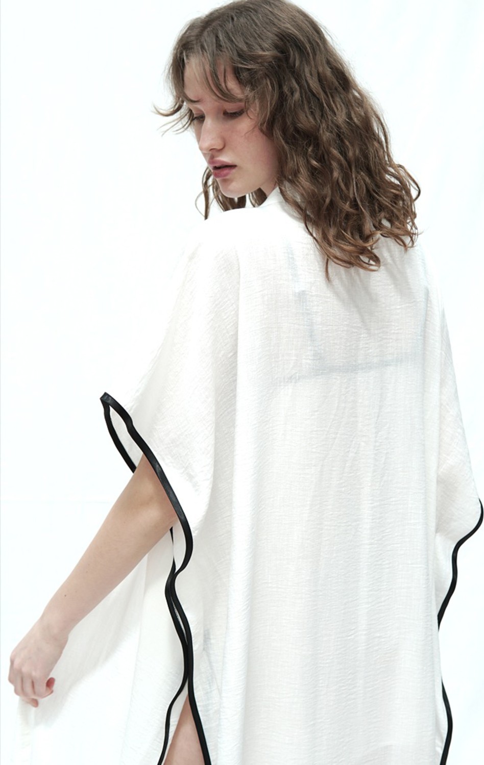 Mita Concept Beyaz Keten Abaya görsel 3