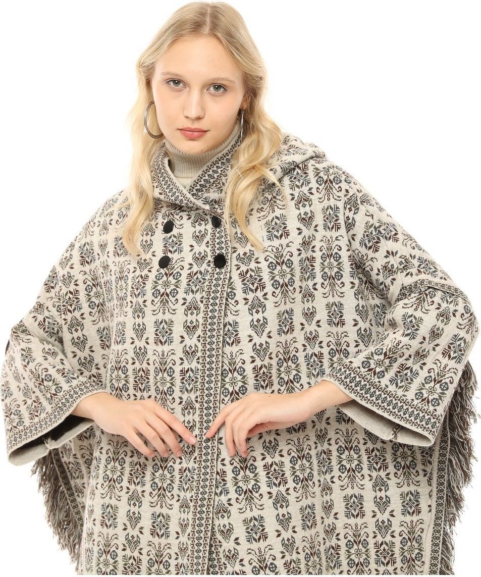 Kadın Kilim Desenli Kapüşonlu Çıtçıt Detaylı Oversize Şık Tasarımlı Kalın Panço