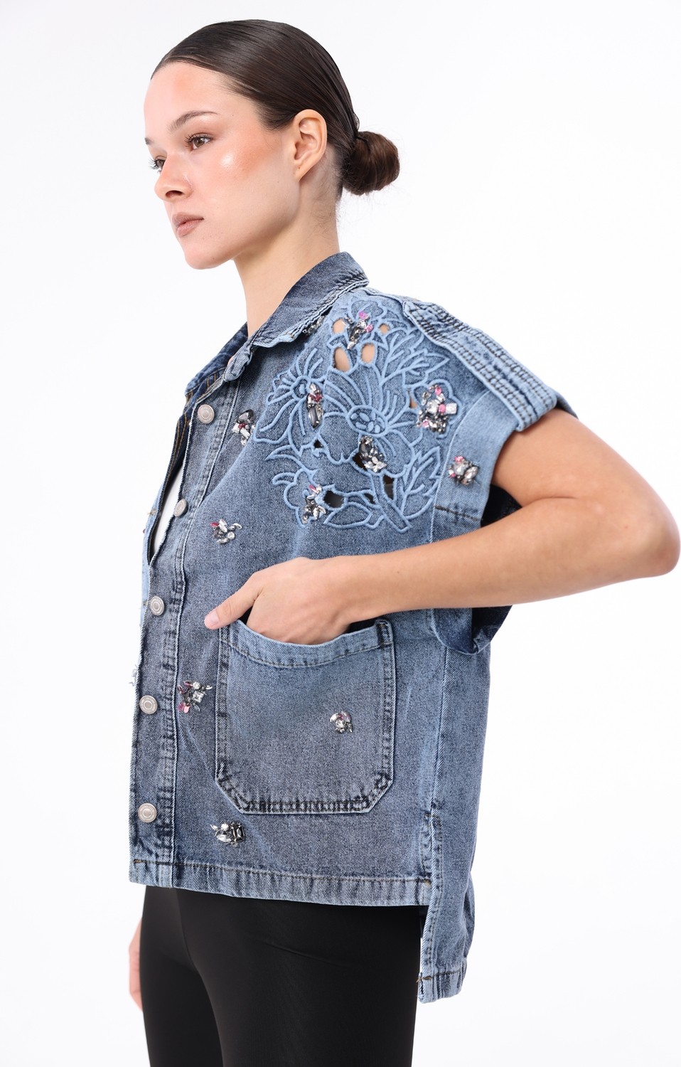 İnci Türkay Kadın Tasarım Denim Yelek Taş Boncuk Payet Işleme Detaylı Mavi Oversize Kalıp Bomber Yelek görsel 6