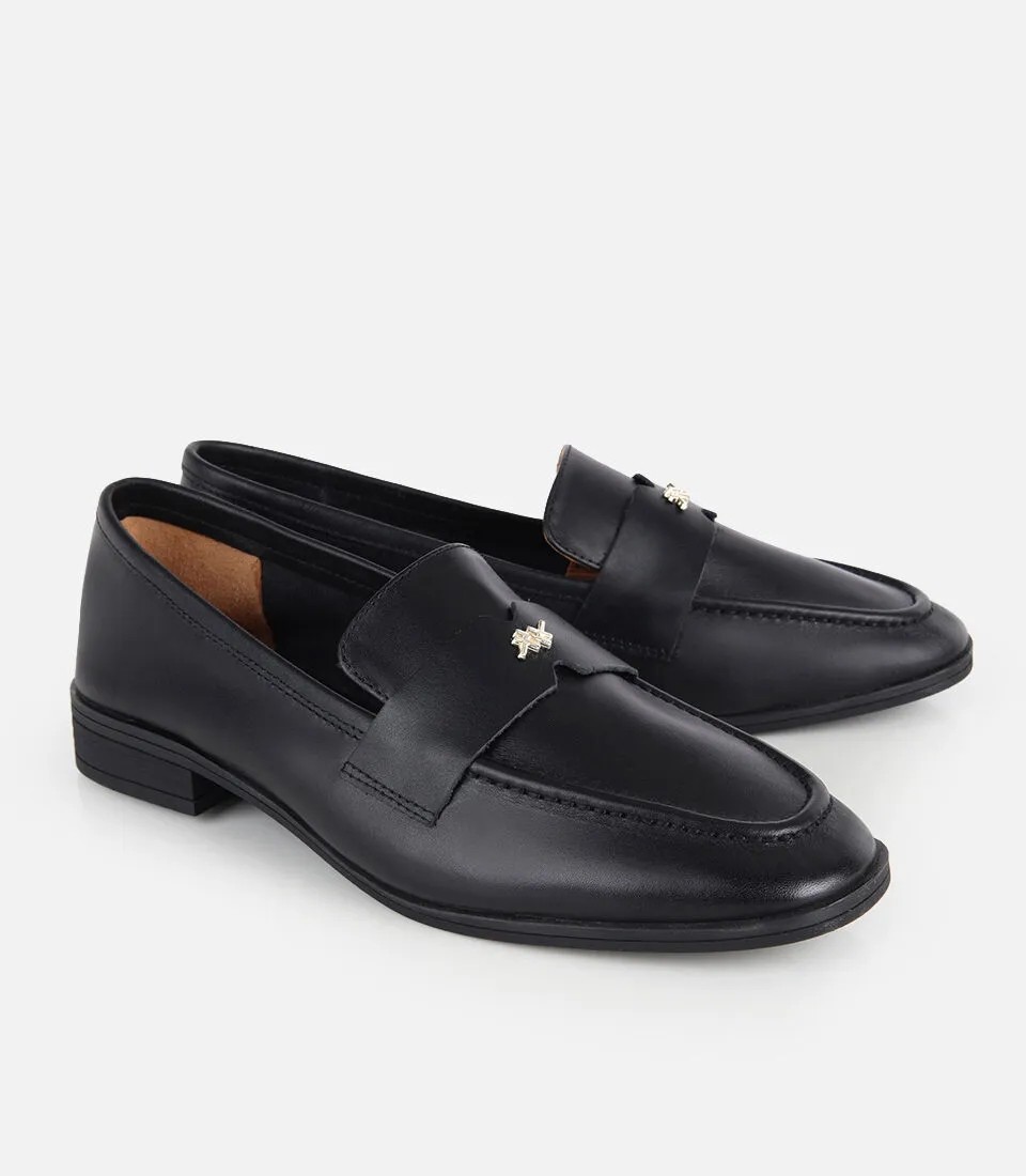 Hotiç 01AYH336090A100 KADIN Deri Siyah Toka Detaylı Klasik Loafer görsel 2