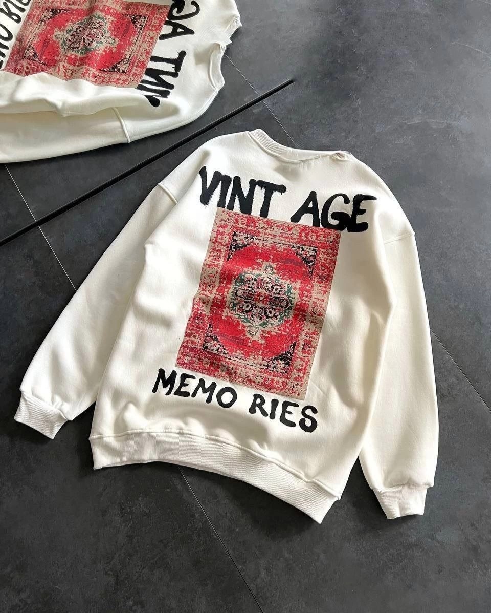 Tarz Yeri Kadın Bisiklet Yaka 3 Iplik Baskılı Oversize Sweatshirt - Beyaz