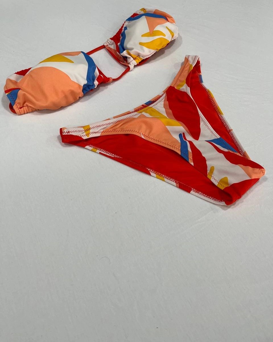 Hazelin Kadın Çok Renkli Tropikal Desenli Astarlı Straplez Bikini Takım HZL25S-AR1666 görsel 2