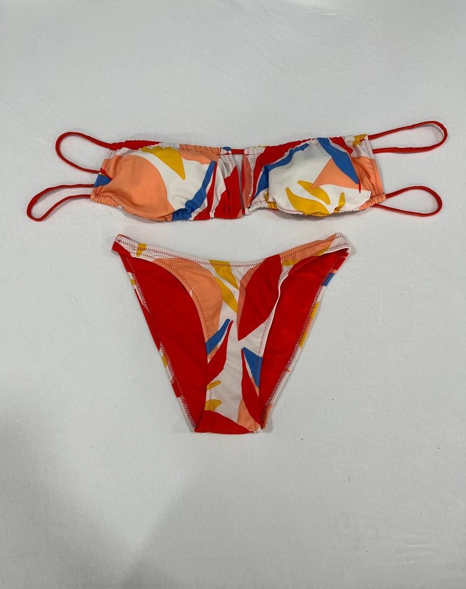 Hazelin Kadın Çok Renkli Tropikal Desenli Astarlı Straplez Bikini Takım HZL25S-AR1666