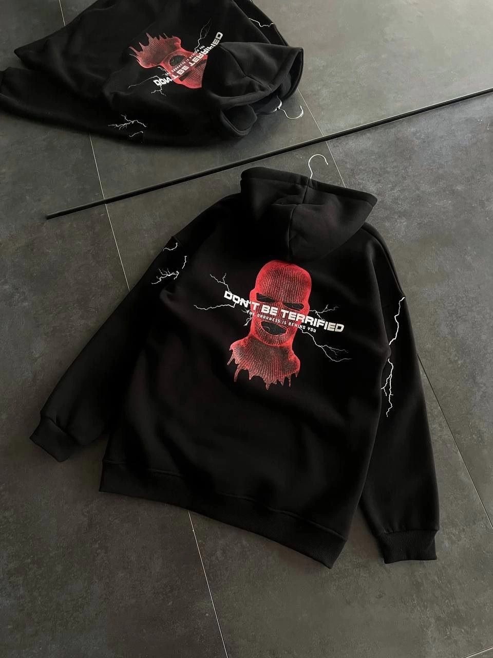 Tarz Yeri Kadın Kapüşonlu Kanguru Cepli Sweatshirt 3 Iplik Pamuklu Baskılı Hoodie - Siyah görsel 2