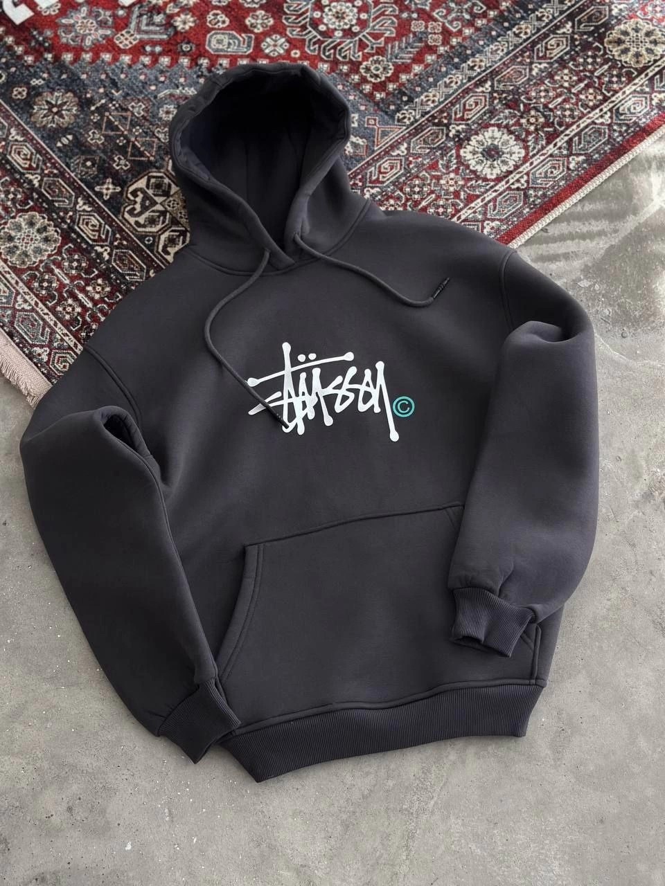 Tarz Yeri Kadın Oversize Kapüşonlu Cepli Baskılı 3 Iplik Pamuklu Hoodie Sweatshirt - Füme görsel 3