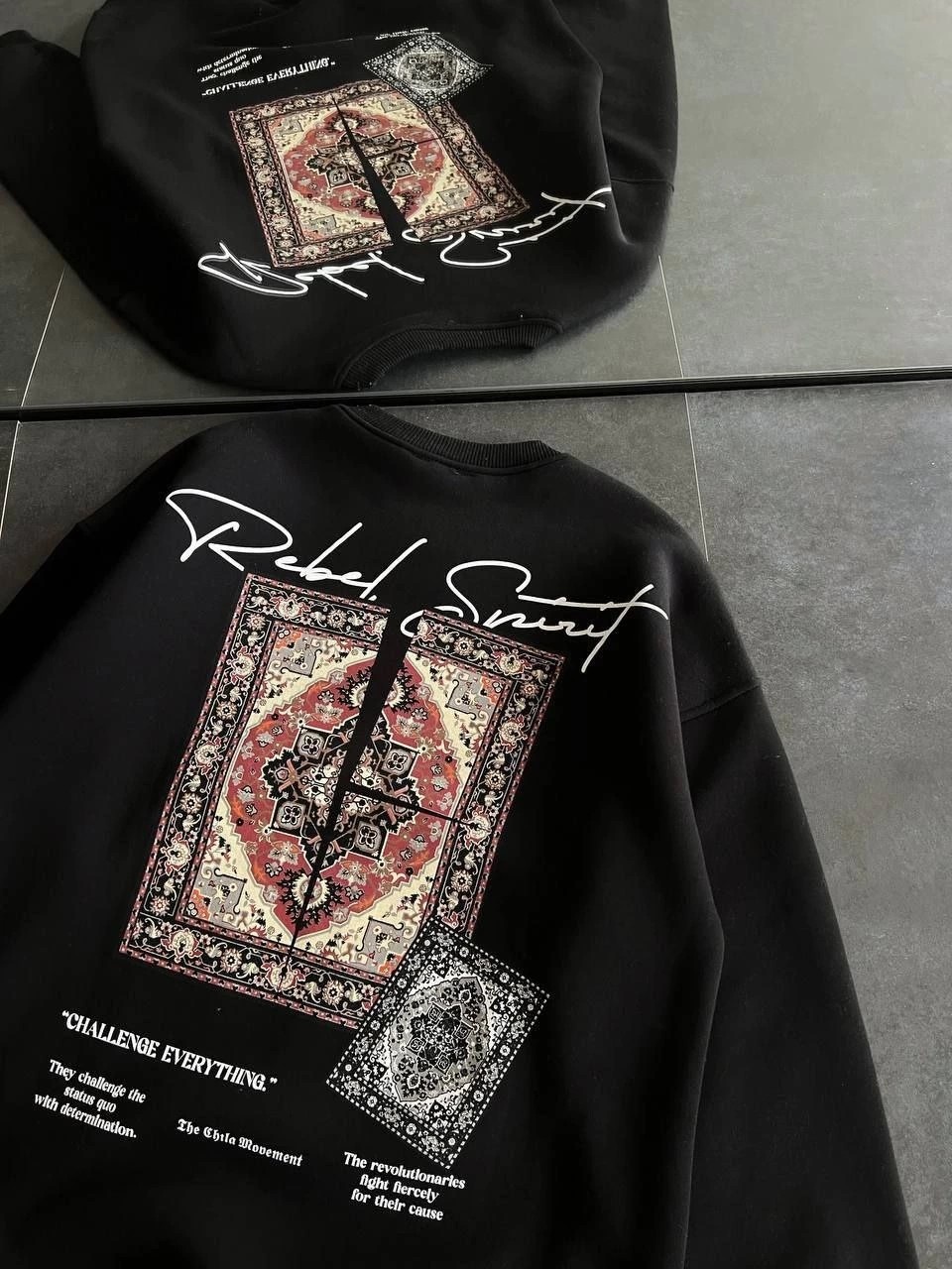 Tarz Yeri Kadın Bisiklet Yaka Kilim Halı Baskılı 3 Iplik Pamuklu Sweatshirt - Siyah görsel 3