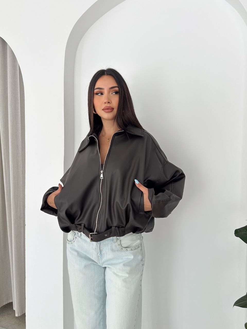 Boom Bester Kadın Siyah Oversize Suni Deri Bomber Mont | Kemer Detaylı Premium görsel 3