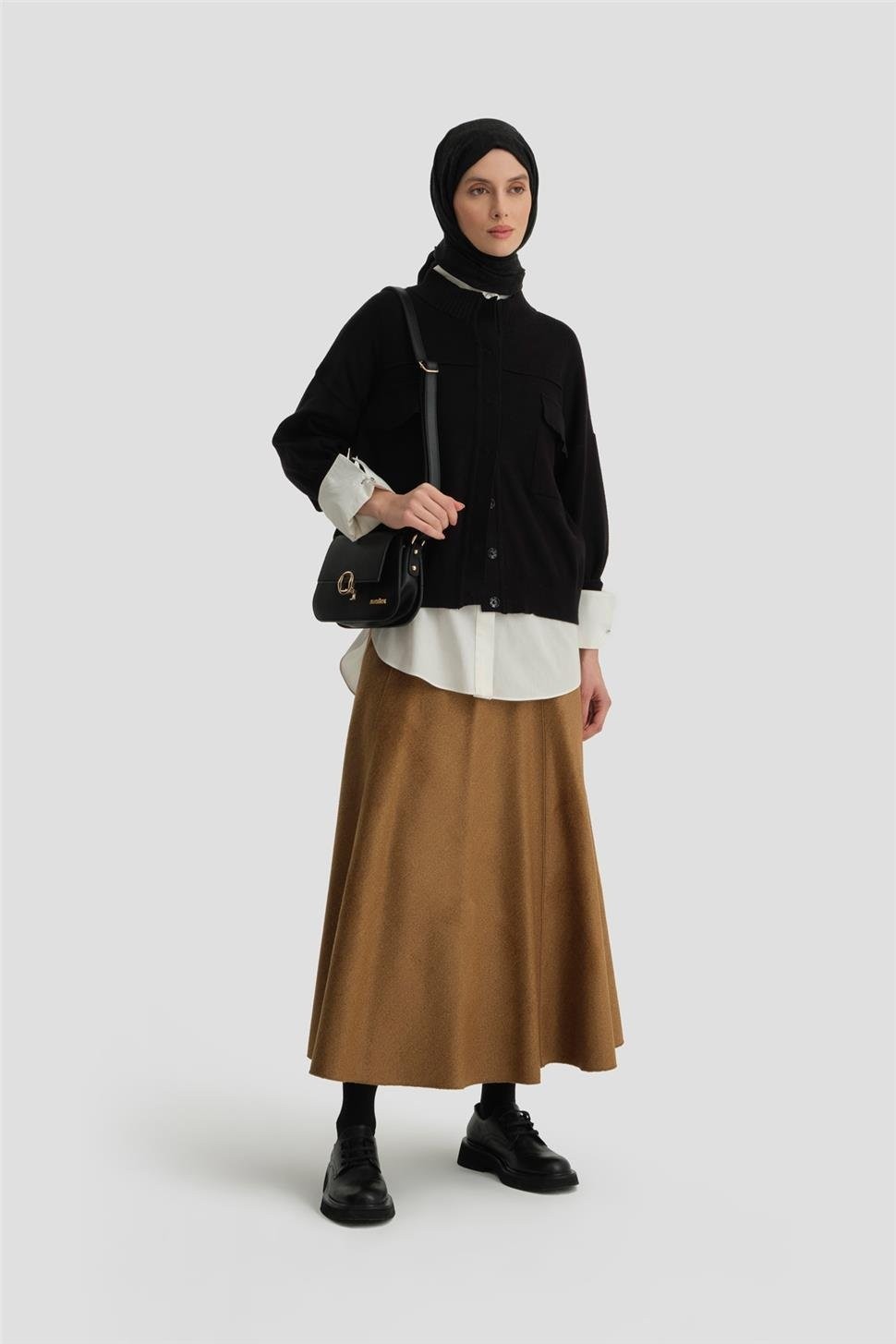 Armine Hırka 24KD4206 Siyah görsel 2