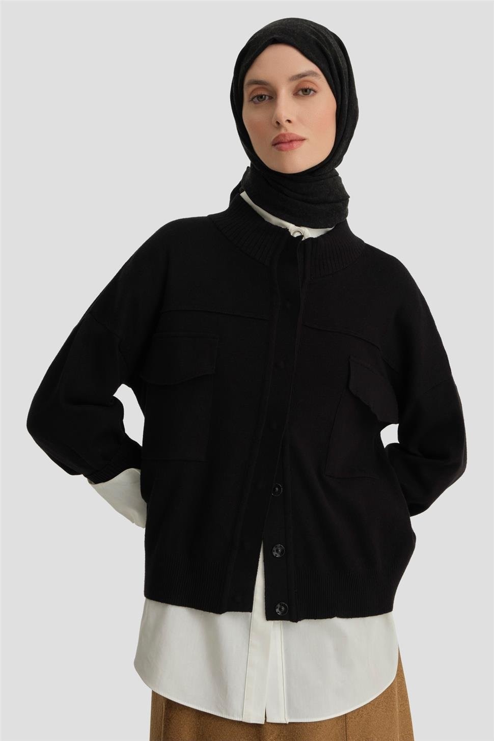 Armine Hırka 24KD4206 Siyah görsel 3