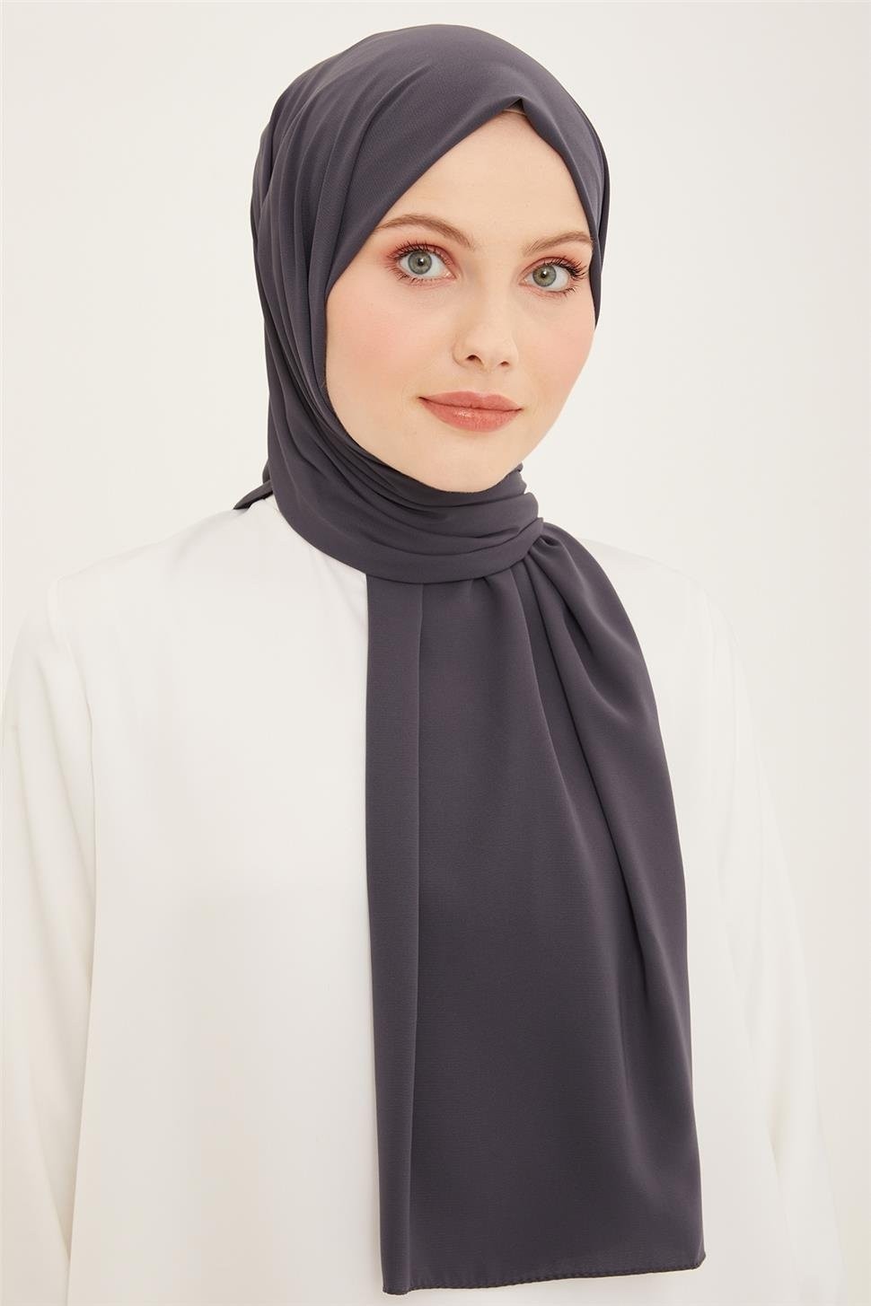 Armine Trend Medine İpeği Şal 1 37 23 görsel 3