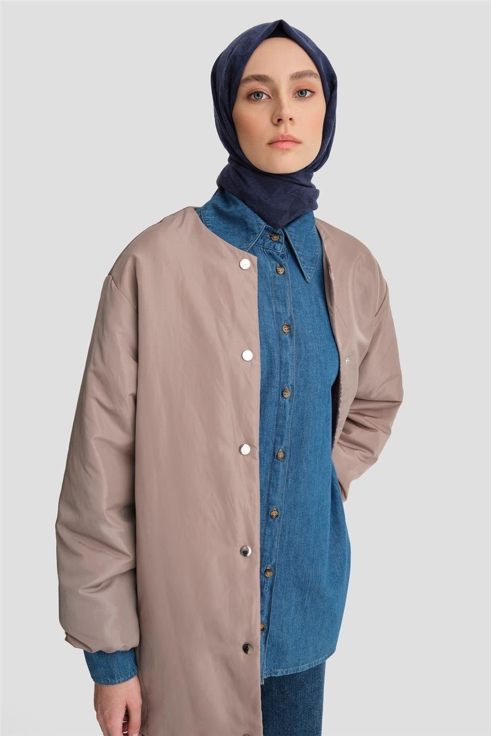Armine Dikişsiz Elyaflı Bomber Mont 24KD7521 Vizon
