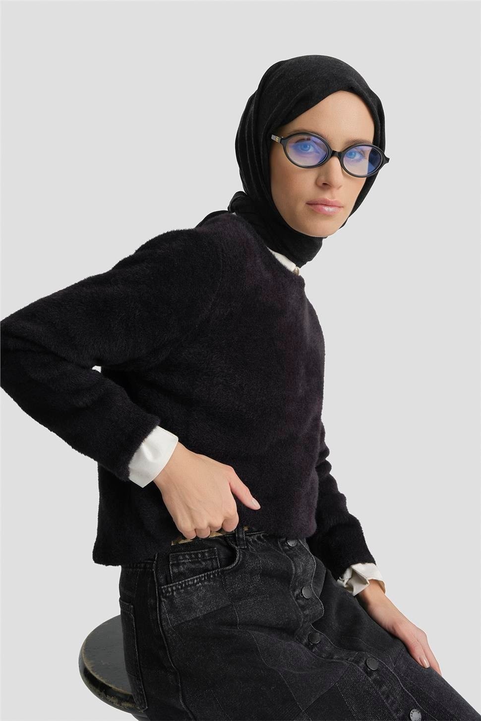 Armine Dokulu Basic Kazak 25KD6025 Siyah görsel 3