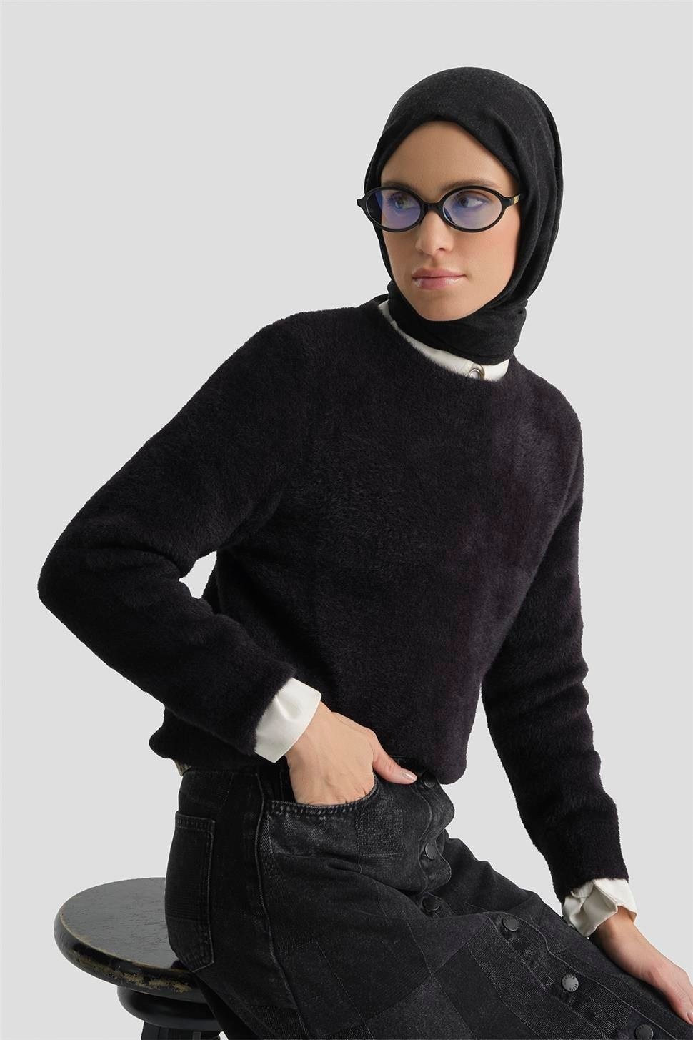 Armine Dokulu Basic Kazak 25KD6025 Siyah görsel 4