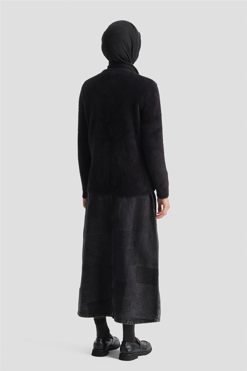 Armine Dokulu Basic Kazak 25KD6025 Siyah görsel 5