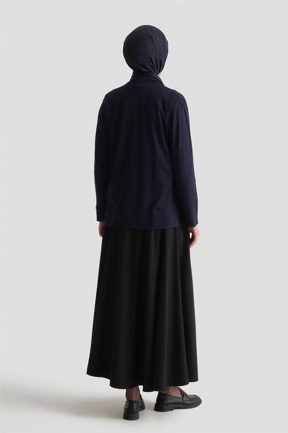 Armine Penye Lacivert görsel 4