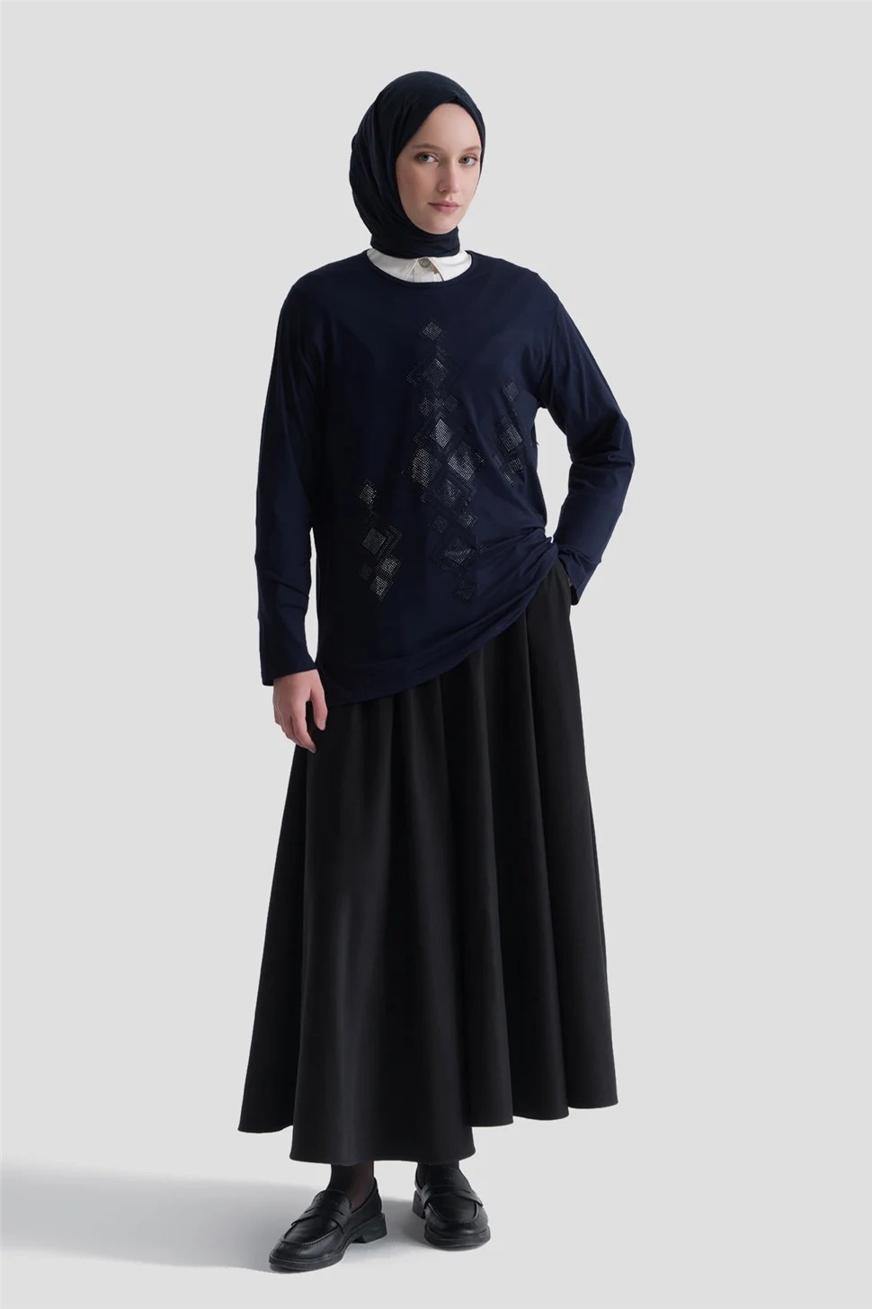 Armine Penye Lacivert