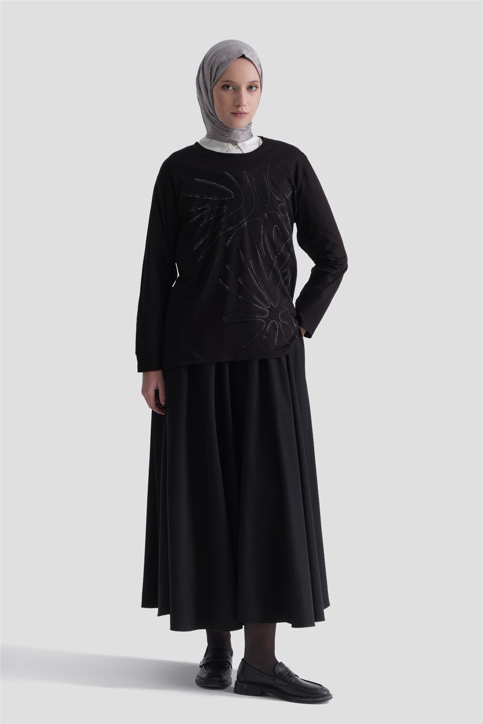 Armine Penye Siyah