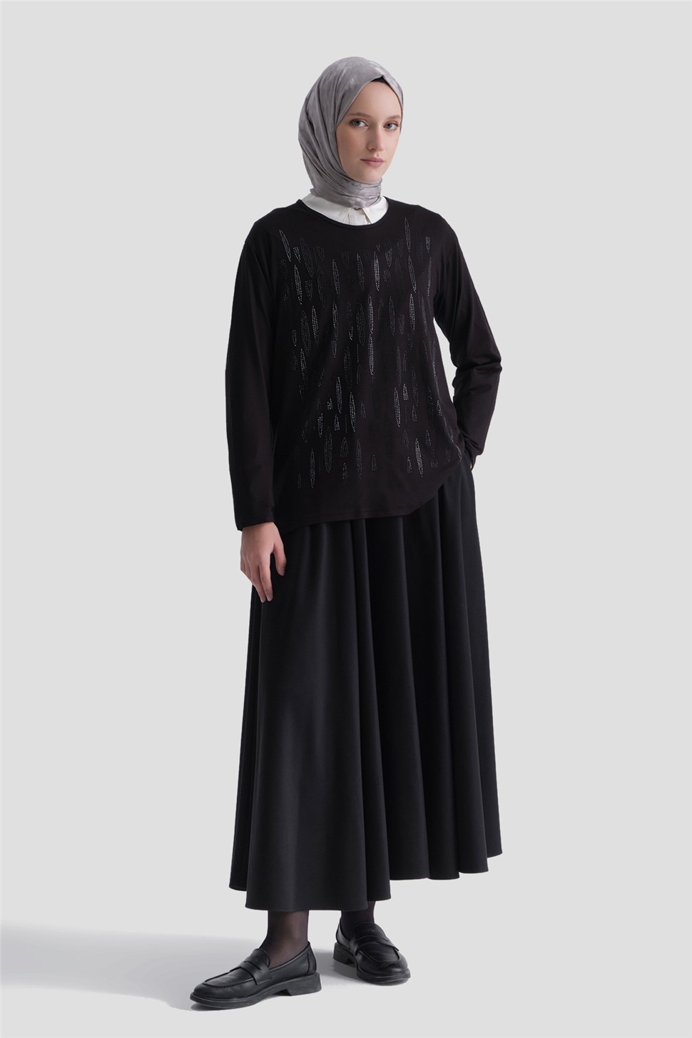 Armine Penye Siyah