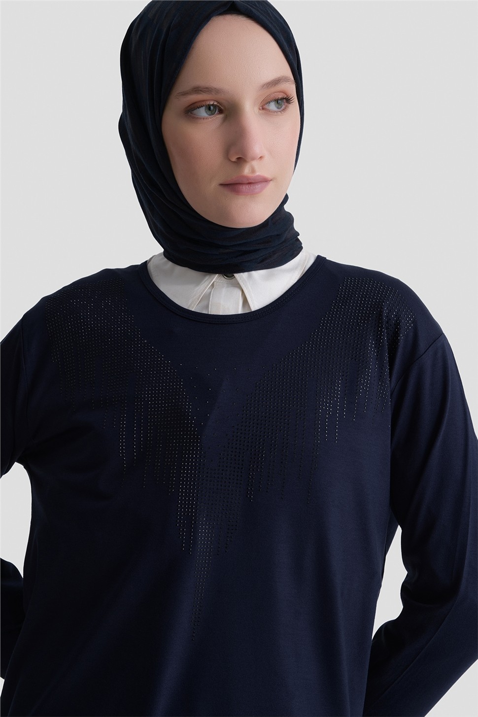 Armine Penye Lacivert görsel 3