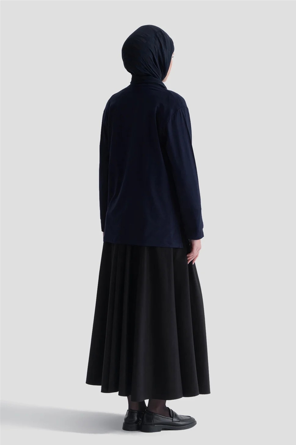 Armine Penye Lacivert görsel 4