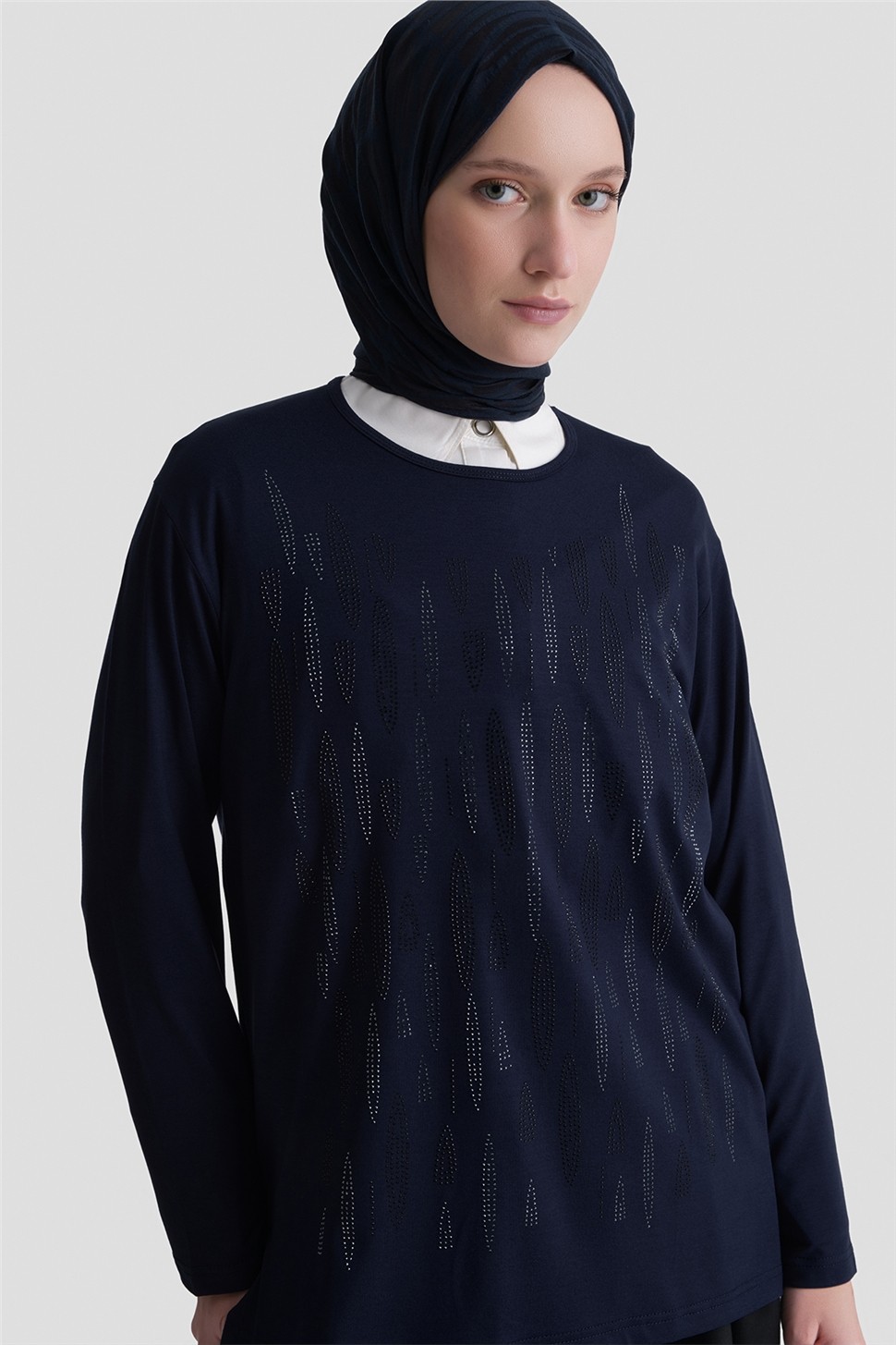 Armine Penye Lacivert görsel 2