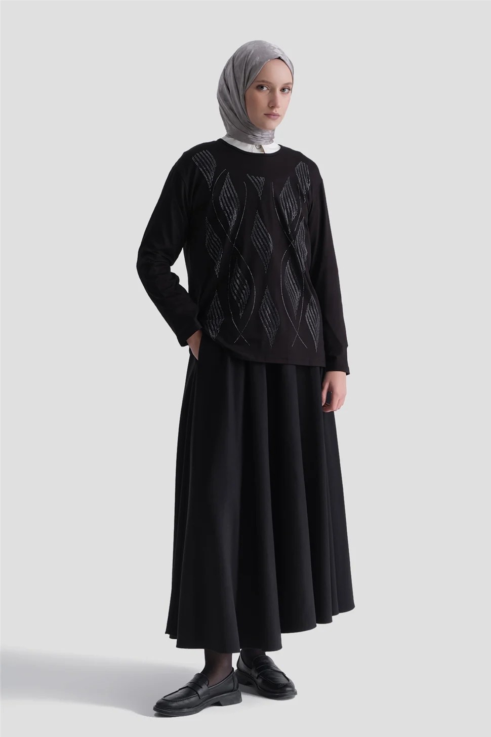 Armine Penye Siyah