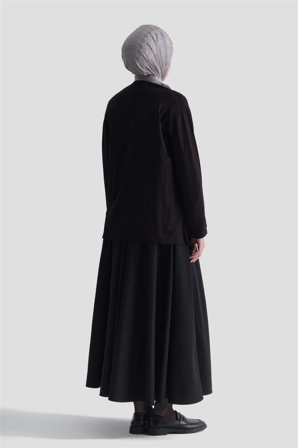 Armine Penye Siyah görsel 4