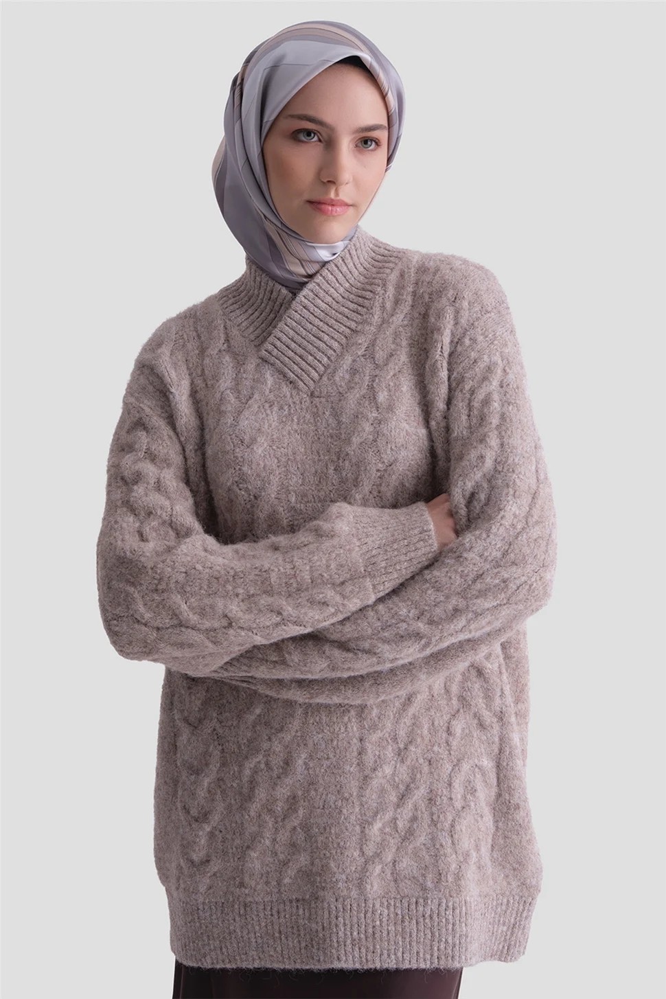 Armine Saç Örgü Desenli Kazak 25KD6002 Ekru - Vizon görsel 3