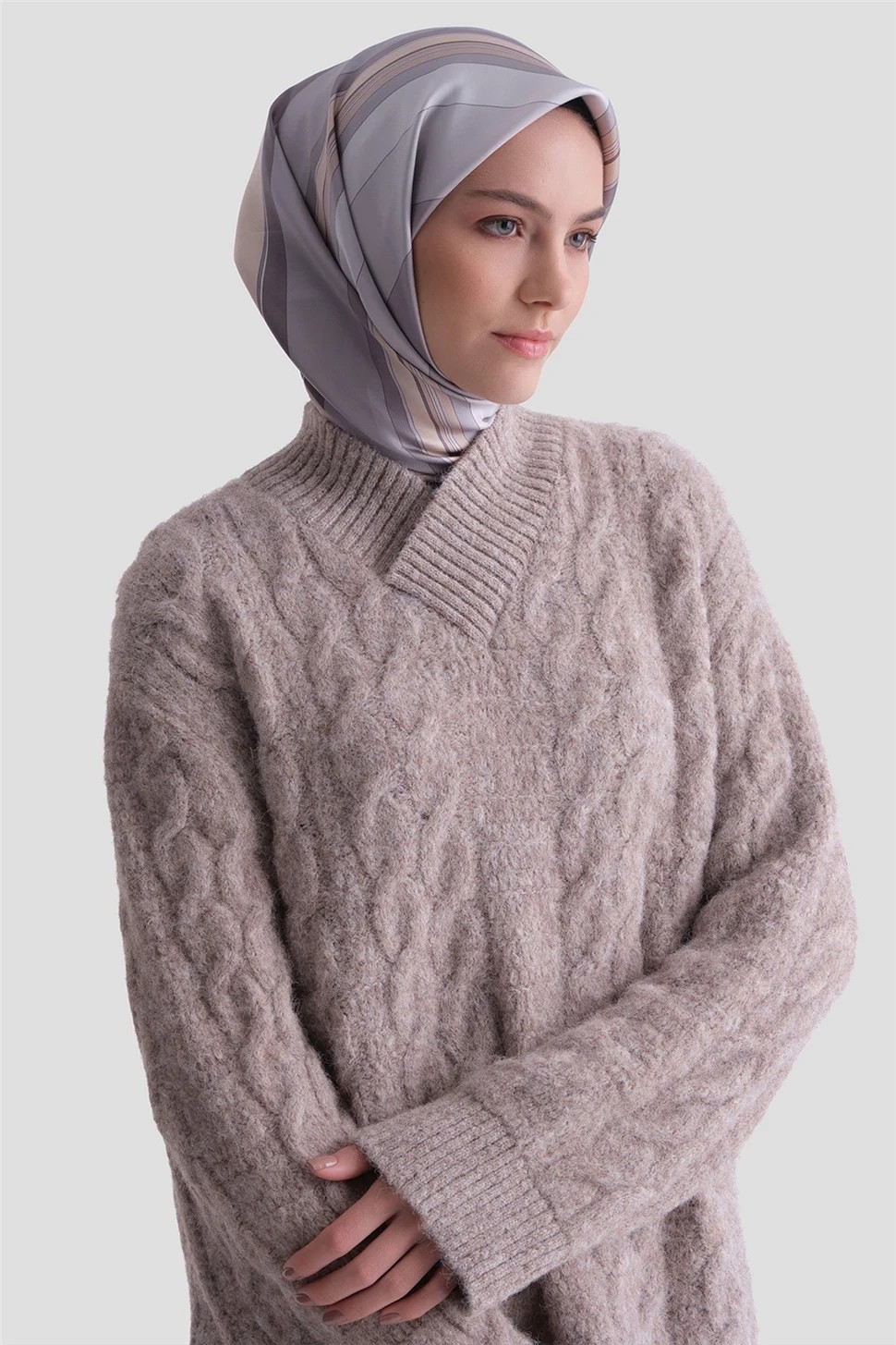 Armine Saç Örgü Desenli Kazak 25KD6002 Ekru - Vizon görsel 4