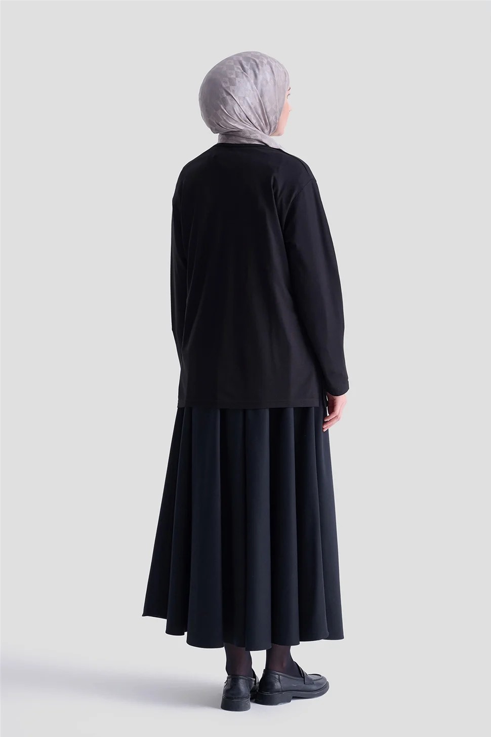 Armine Penye Siyah görsel 5