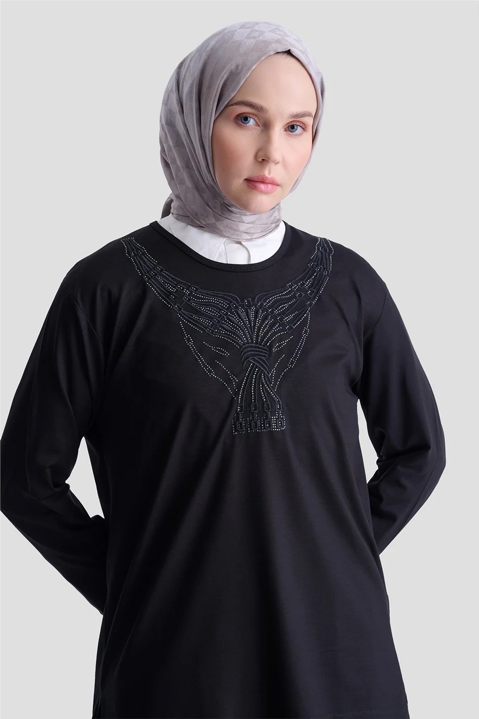 Armine Penye Siyah görsel 3