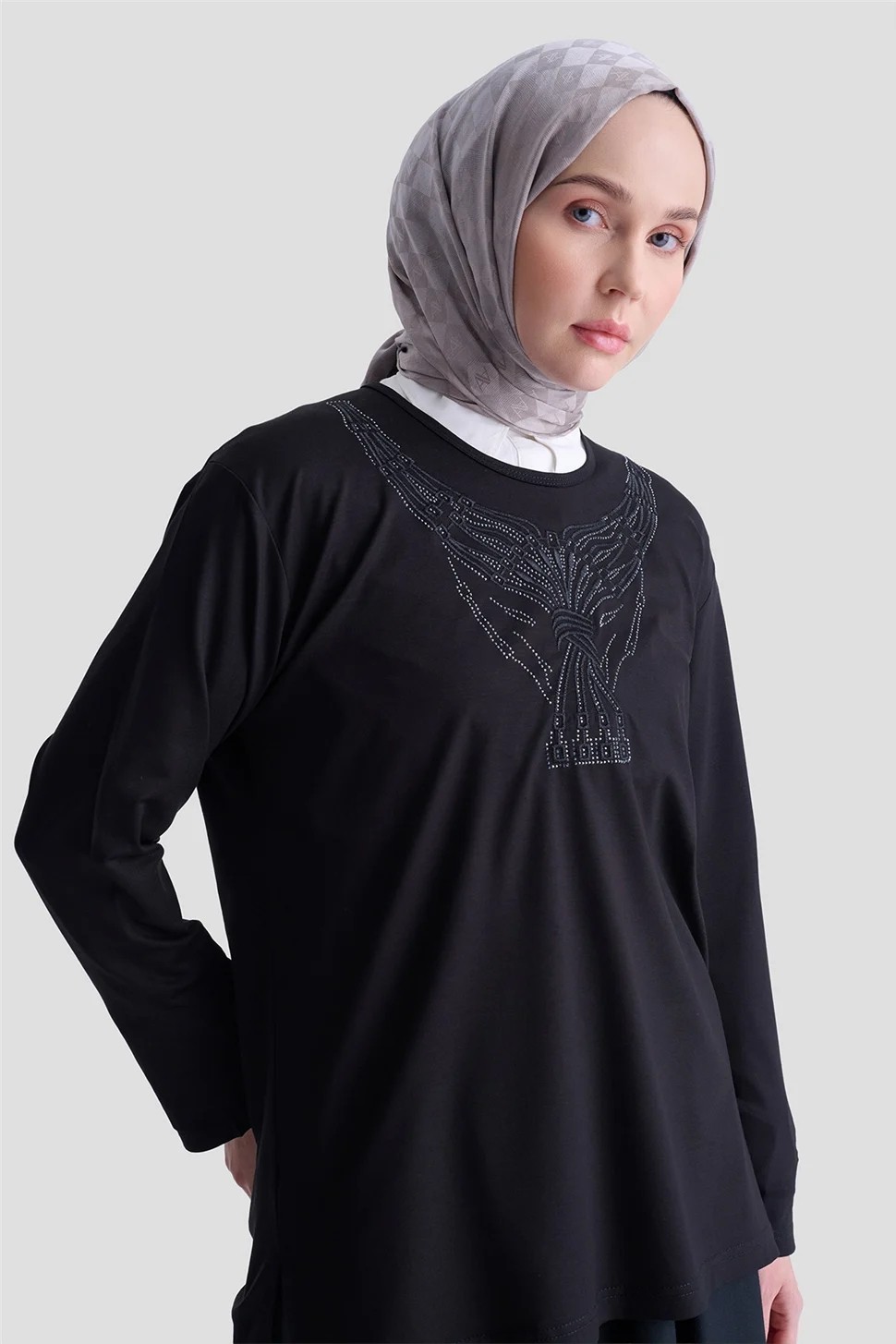 Armine Penye Siyah görsel 4