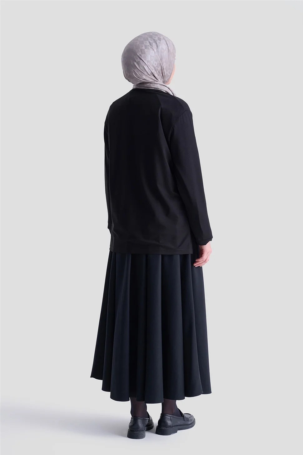 Armine Penye Siyah görsel 5