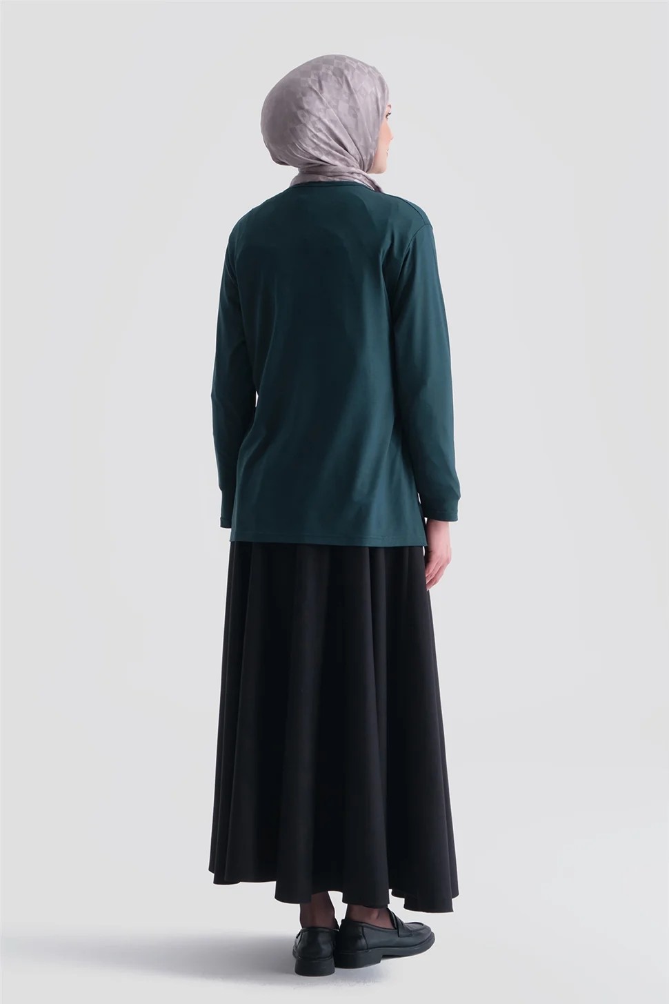 Armine Penye Petrol görsel 5