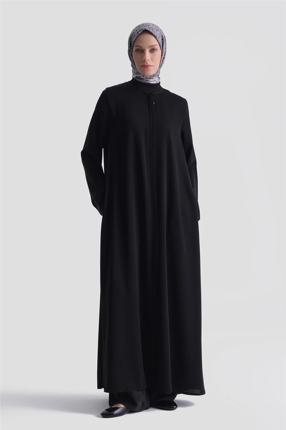 Armine Basic Ferace Siyah görsel 2