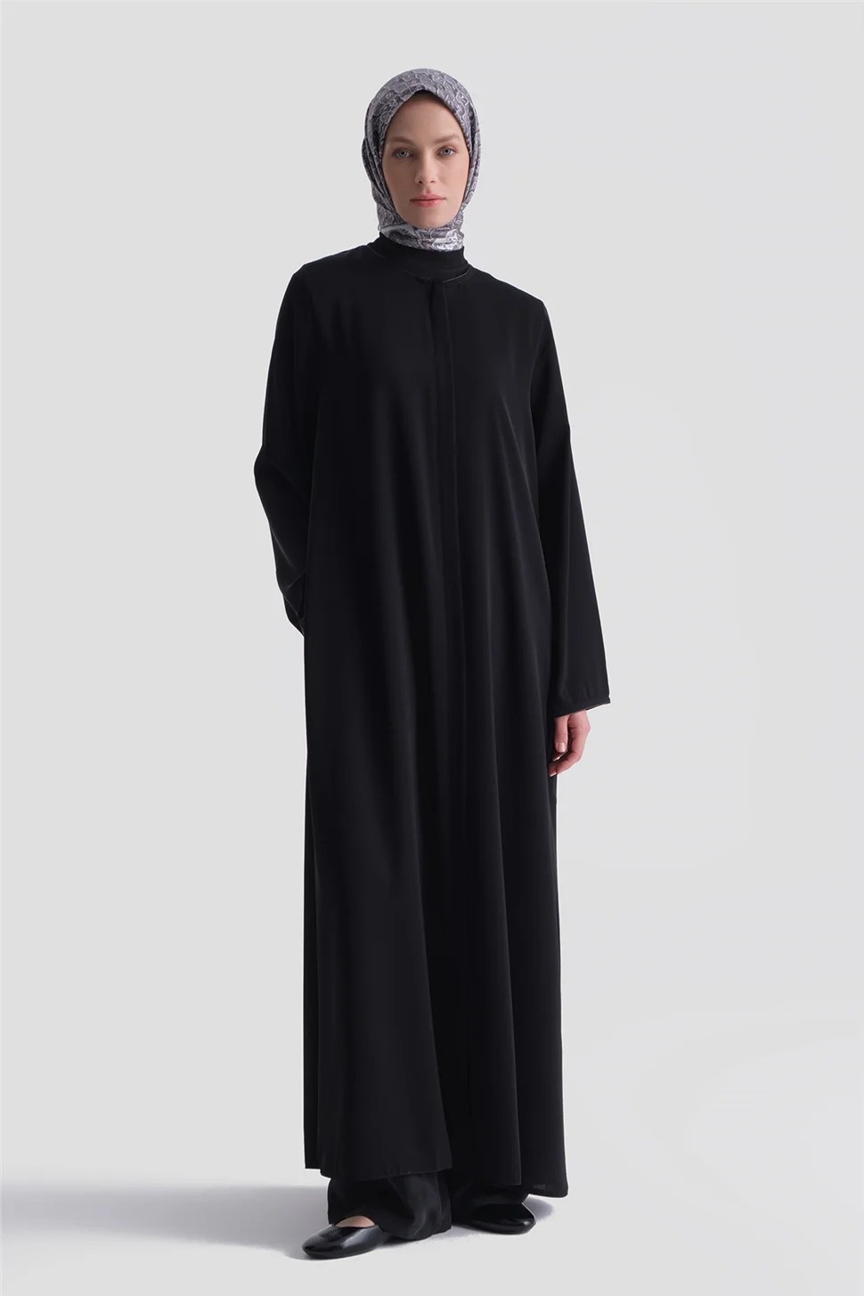 Armine Basic Ferace Siyah görsel 3