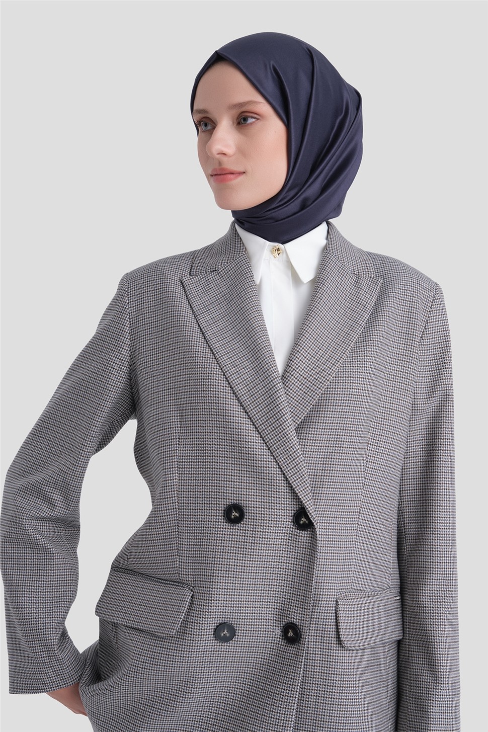 Armine Pullu Ekose Desen Blazer Ceket Gri
