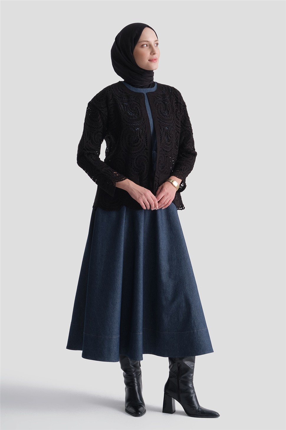 Armine Ajurlu Güpür Ceket Siyah