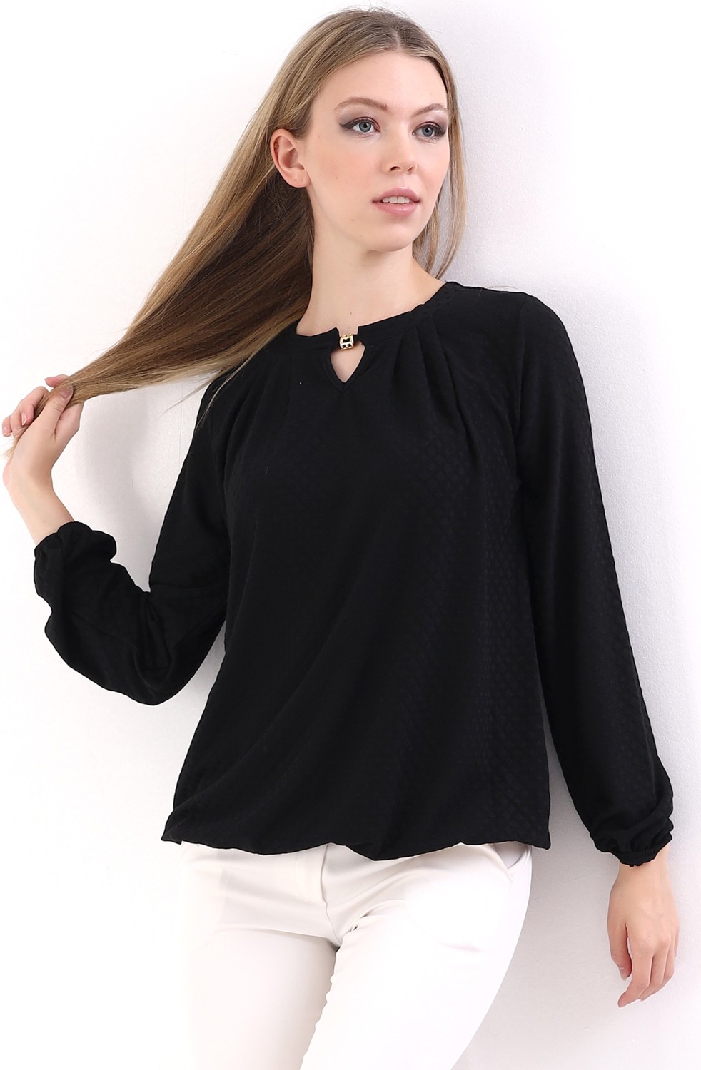 Şiir KADOMA Kadın Siyah Pileli Damla Yaka Aksesuarlı Örme Jakar Esnek Penye Uzun Kol Bluz & Tesettür Bluz