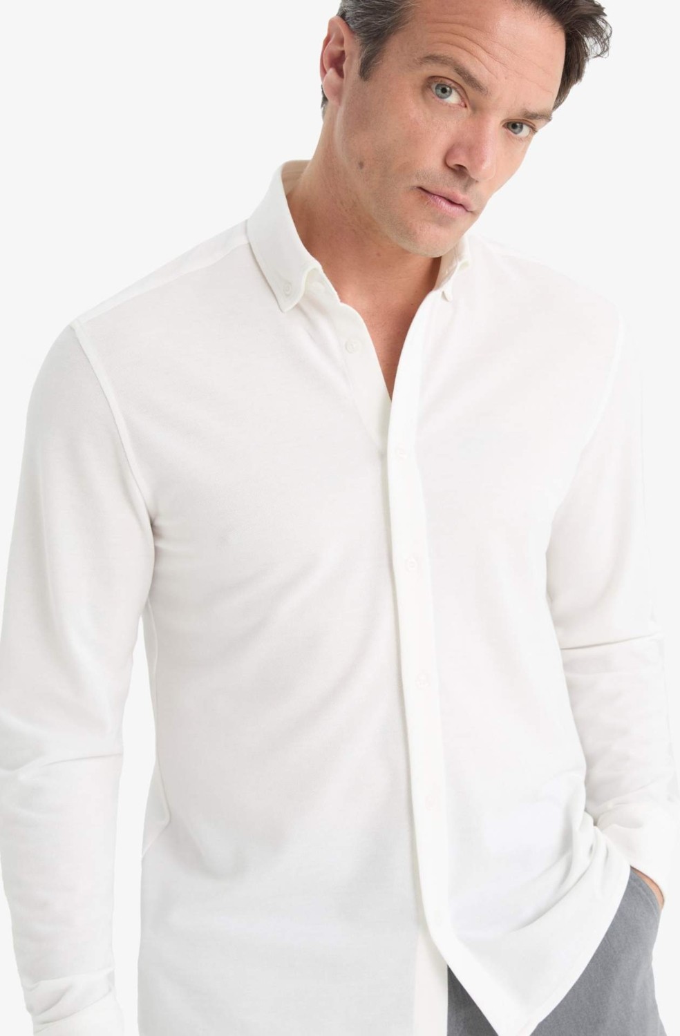 DeFacto Regular Fit Polo Yaka Uzun Kollu Gömlek E8067AX25AU
