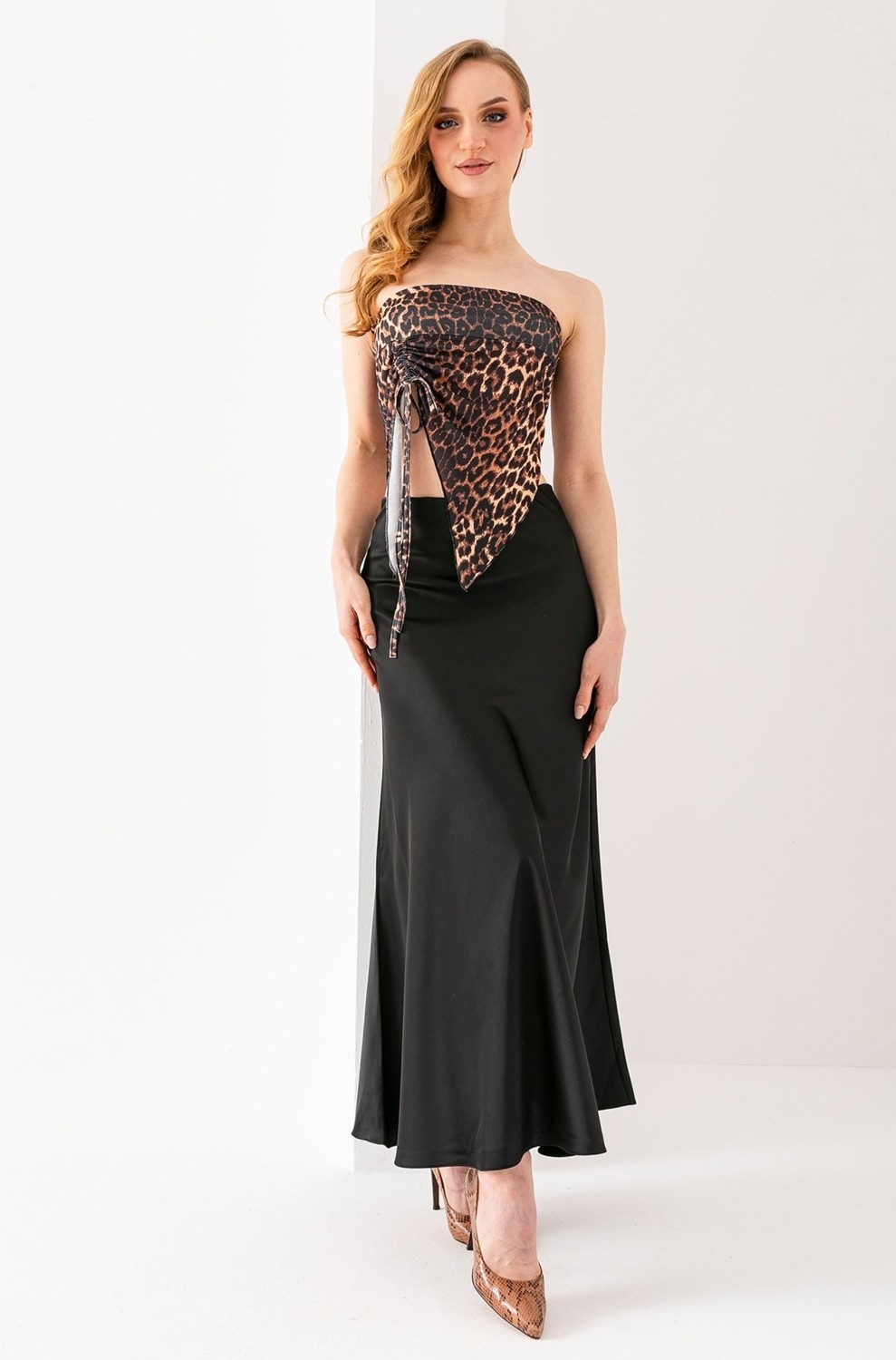 Giysa Kadın Büzgülü Asimetrik Kesim Straplez Bluz Leopar - 2453 görsel 8