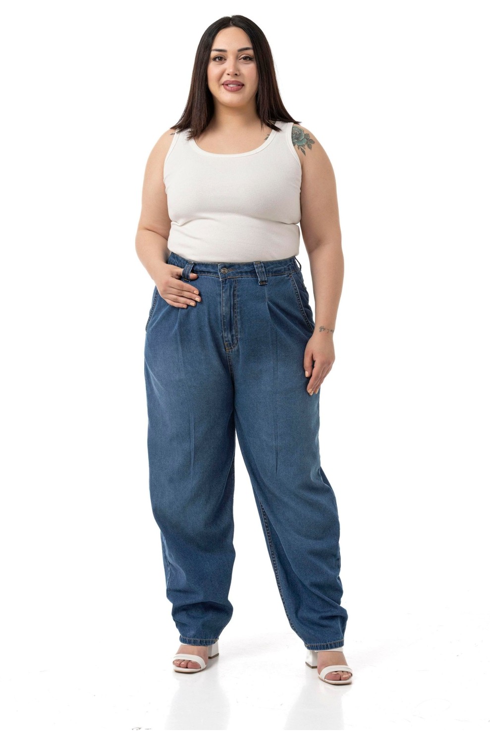 Disentis Modest Büyük Beden Önü Pileli Yarım Balon Kesim Beli Arkadan Lastikli Cepli Denim Siyah Pantolon görsel 2