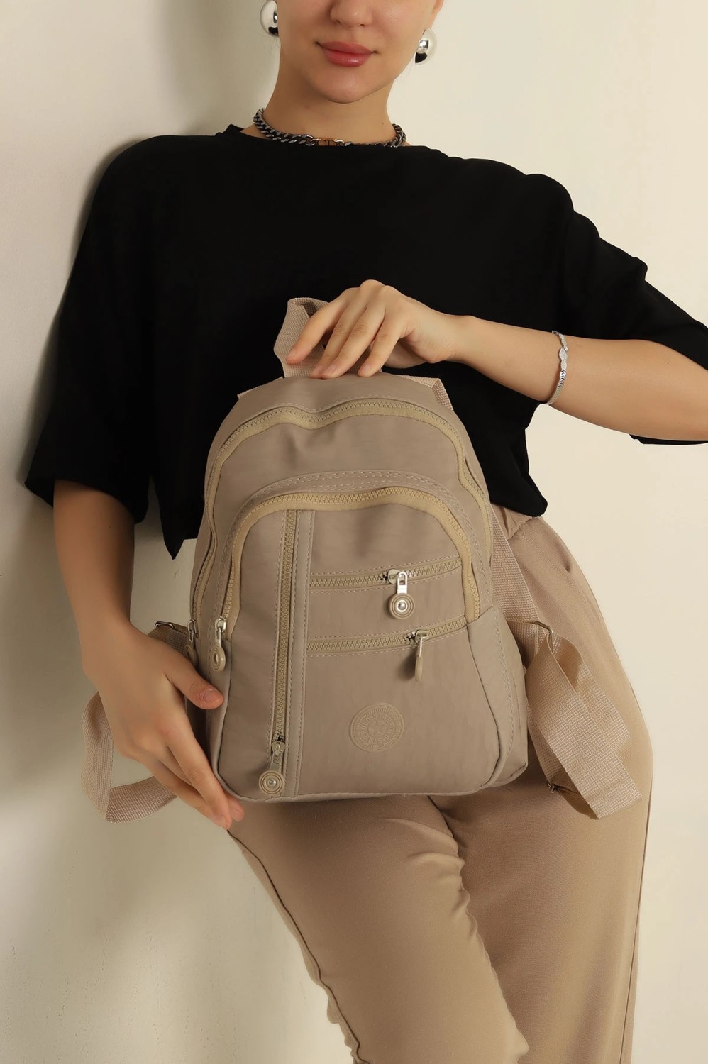 Fhd Bags Su Geçirmez Çok Bölmeli Sırt Çantası Açık Vizon Renkli Günlük Kullanım İçin Trend Önerisi görsel 2