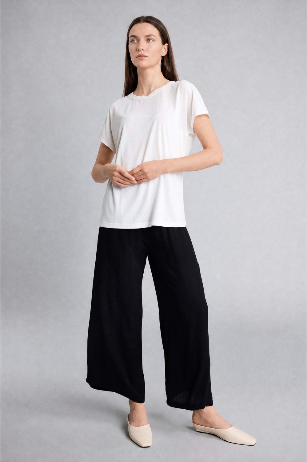 DeFacto Culotte Geniş Paça Krinkıl Viskon Kapri C9565AX26SM