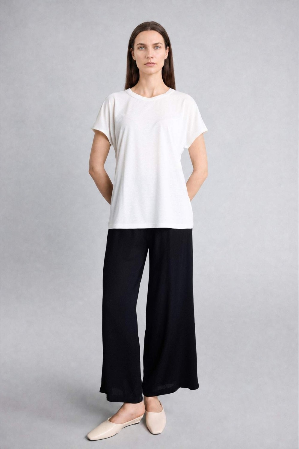 DeFacto Culotte Geniş Paça Krinkıl Viskon Kapri C9565AX26SM görsel 2