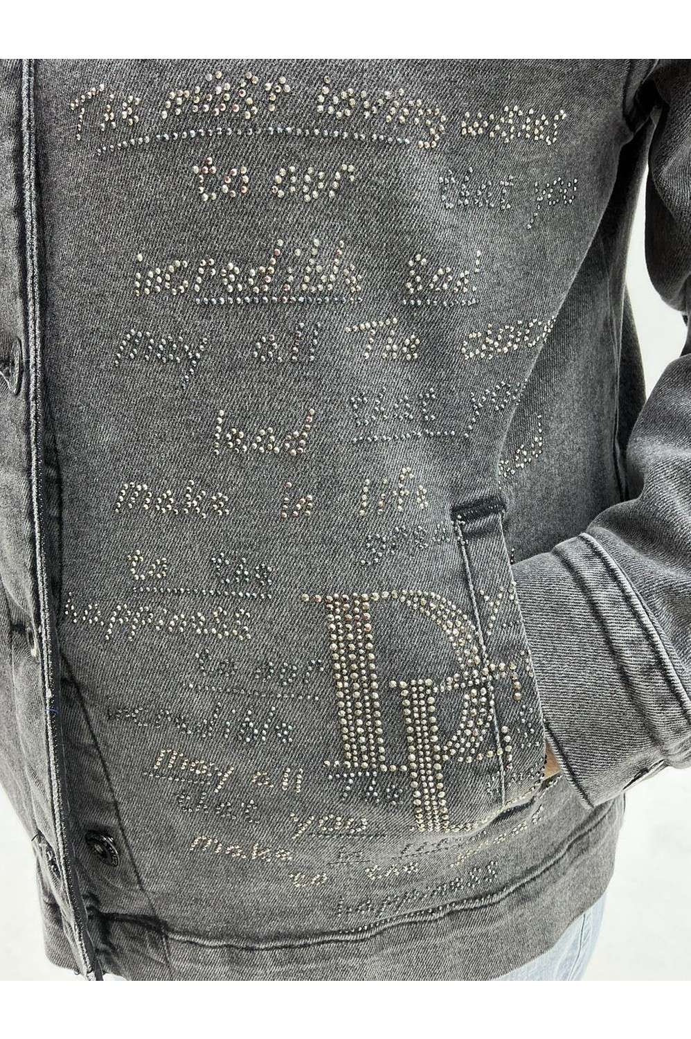 Trieste Wear Büyük Beden Taş Işlemeli Yazı Detaylı Büyük Beden Taş Işlemeli Yazı Detaylı Düğmeli Cepli Yıkamalı Denim Kadın Ceket görsel 3