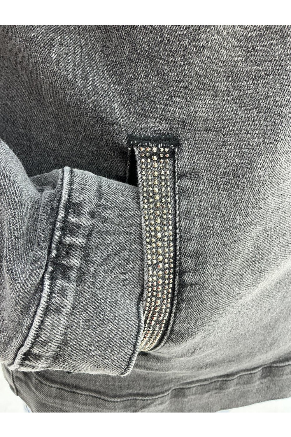 Trieste Wear Büyük Beden Taş Işlemeli Yazı Detaylı Büyük Beden Taş Işlemeli Yazı Detaylı Düğmeli Cepli Yıkamalı Denim Kadın Ceket görsel 7