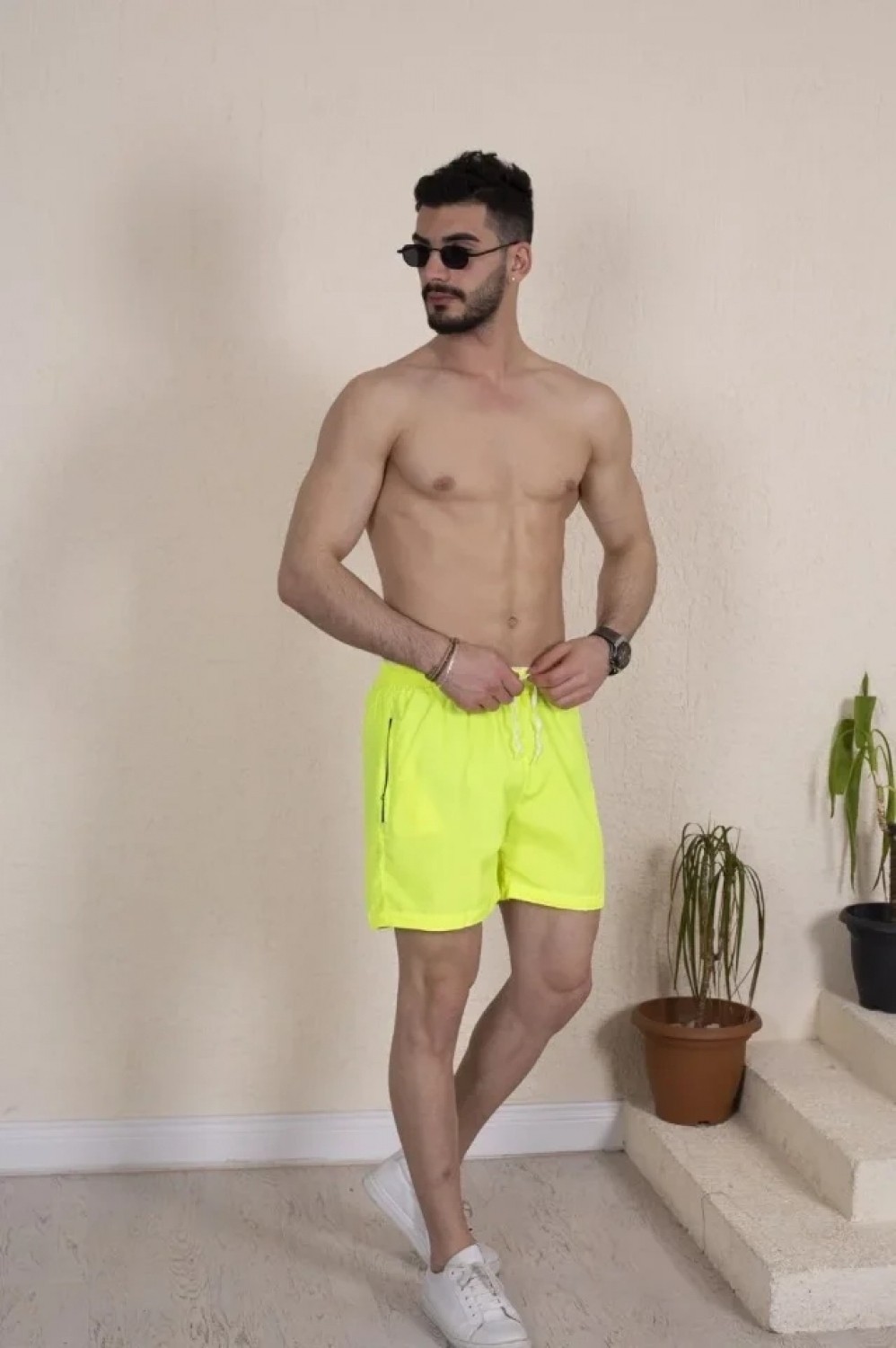 Pileli Store Erkek Deniz Şortu Fermuarlı Cepli File Astarlı - Neon Yeşili görsel 3