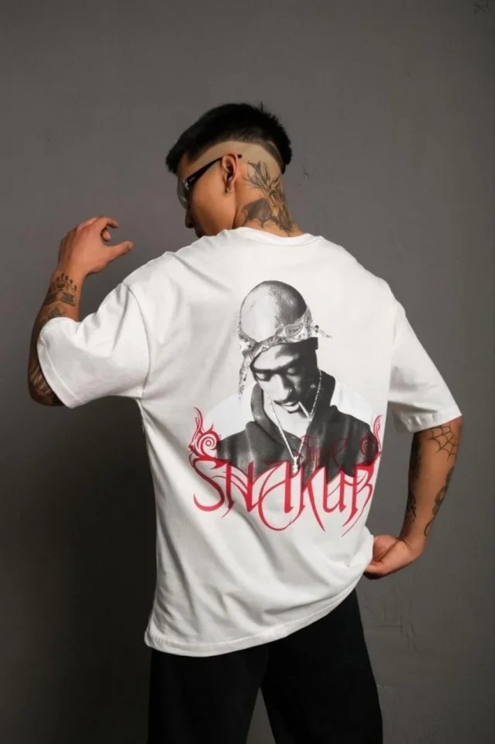 Pileli Store Erkek Oversize Tişört, Beyaz 24/1 Penye Kumaş, Bisiklet Yaka, Ön - Arka Baskılı, Streetwear Tarzı Rahat Büyük Kalıp T-Shirt- Beyaz