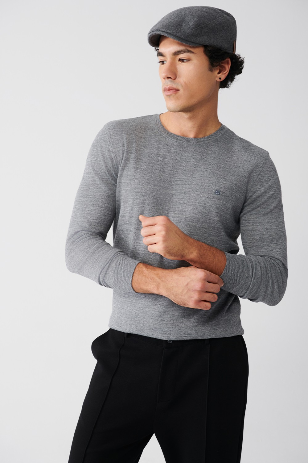 AVVA Erkek Siyah Bisiklet Yaka Yün Karışımlı Triko Regular Fit Kazak B005013